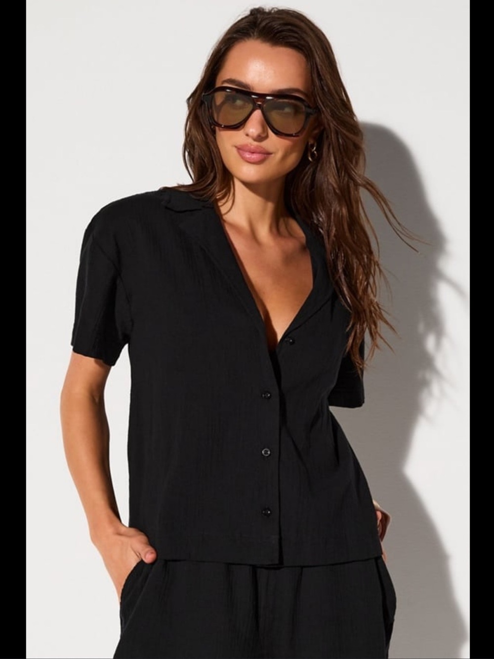 Fabletics Black Short-Sleeve Resort Shirt large button down